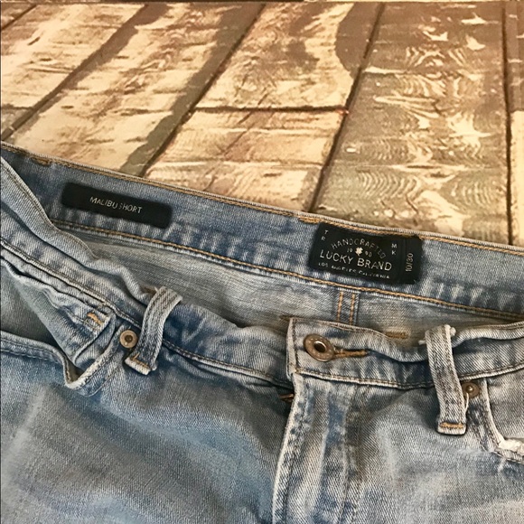 Lucky Brand 10/30 Malibu Star Embroidered Shorts - Picture 3 of 8